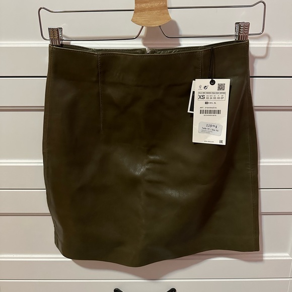 Genuine leather zara skirt - Picture 1 of 2